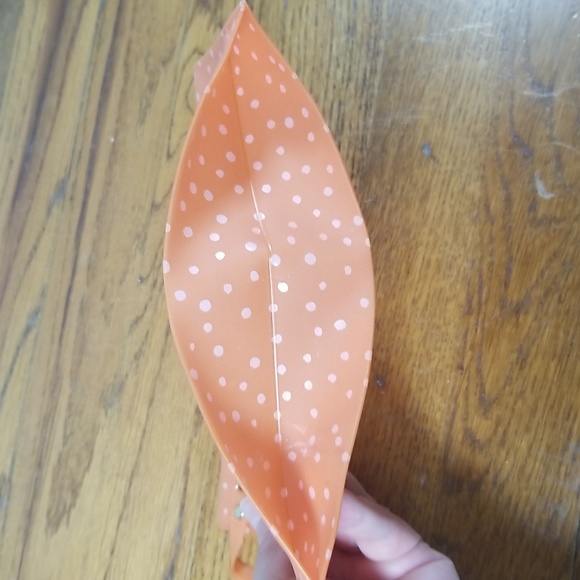 Peach with White Dots Makeup Bag with Gold Zipper NEVER USED - Picture 4 of 8